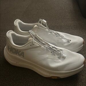 HOKA Transport